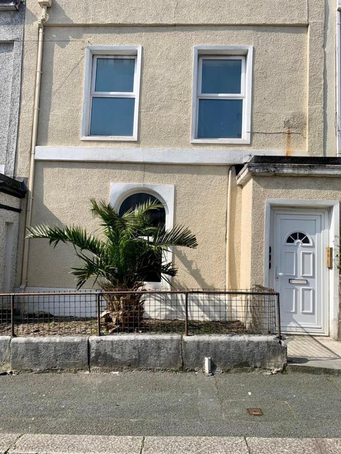 Central Plymouth Apartment Exterior photo